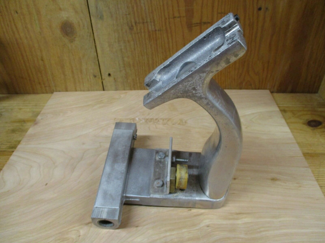 Berkel 909 / 919 Slicer Carriage Assembly Support Arm 4675-00473 4975-00371 USED